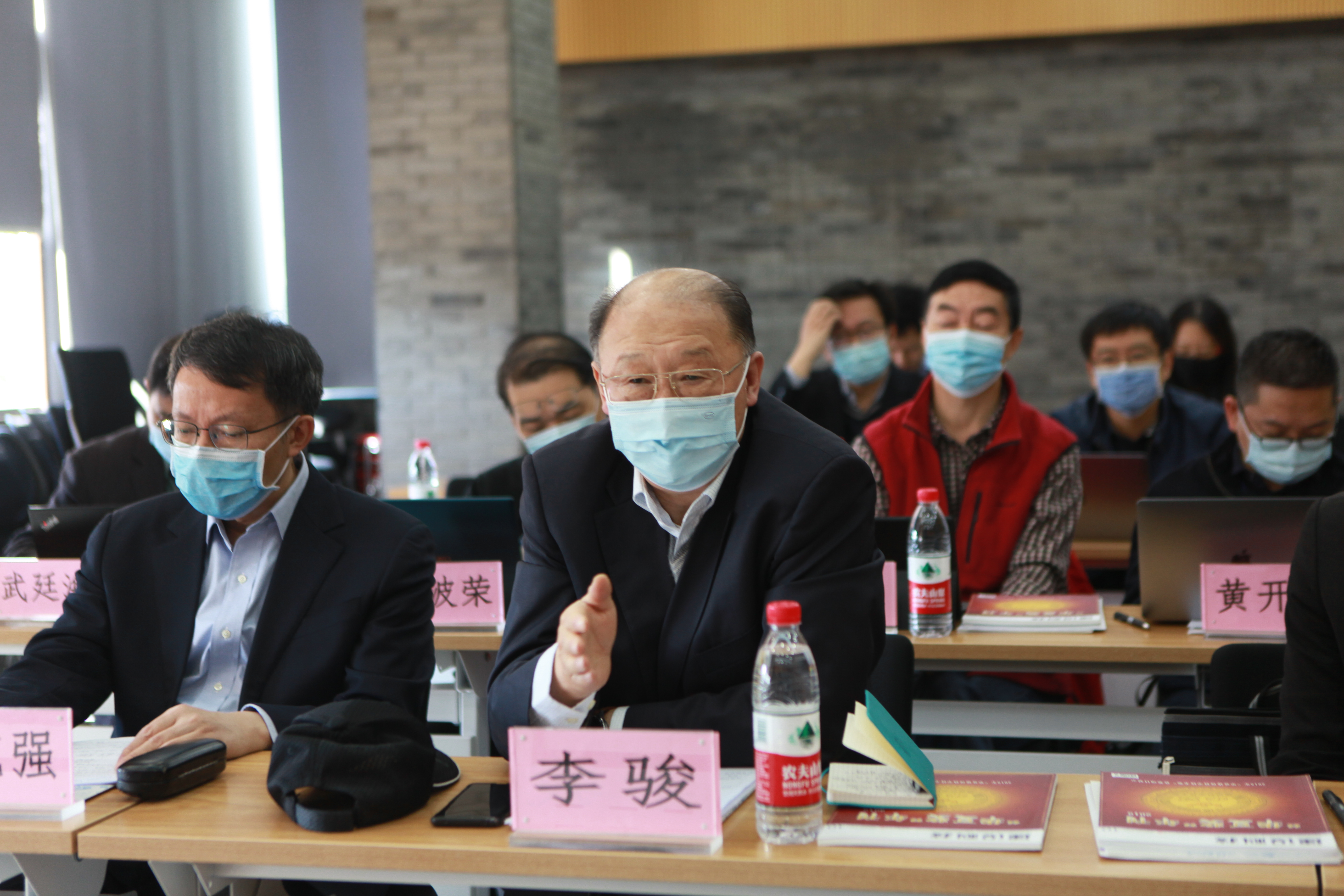 住建部科技与产业化中心副主任陈伟一行来访车辆学院-清华大学车辆与