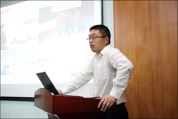 东风汽车公司技术中心项目副总工程师汪俊君(06级汽车硕)